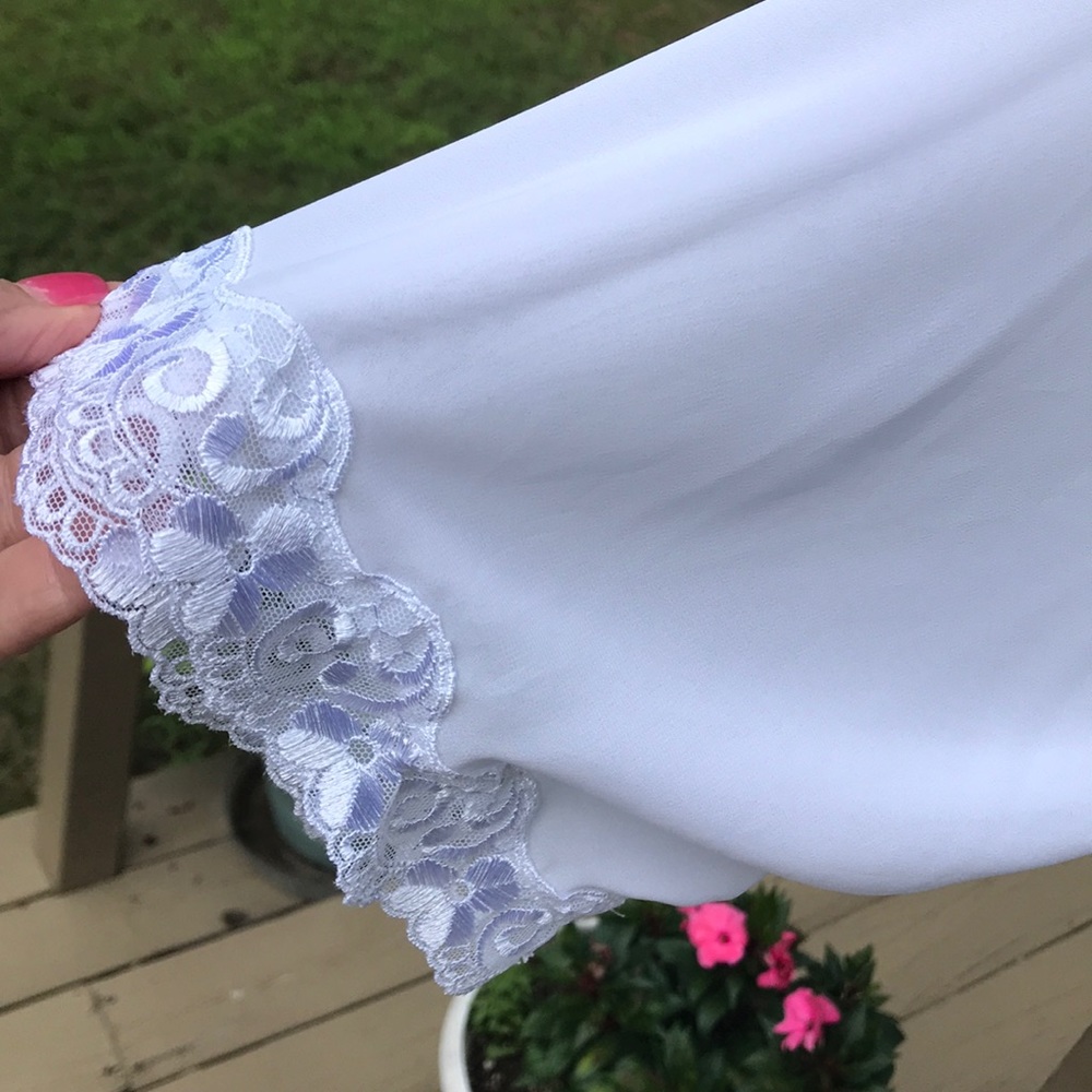 Dentelle 2pc White Chemise Robe & Nighty L - image 3